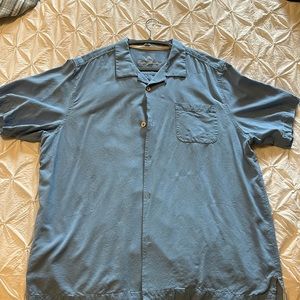 Excellent condition, never worn